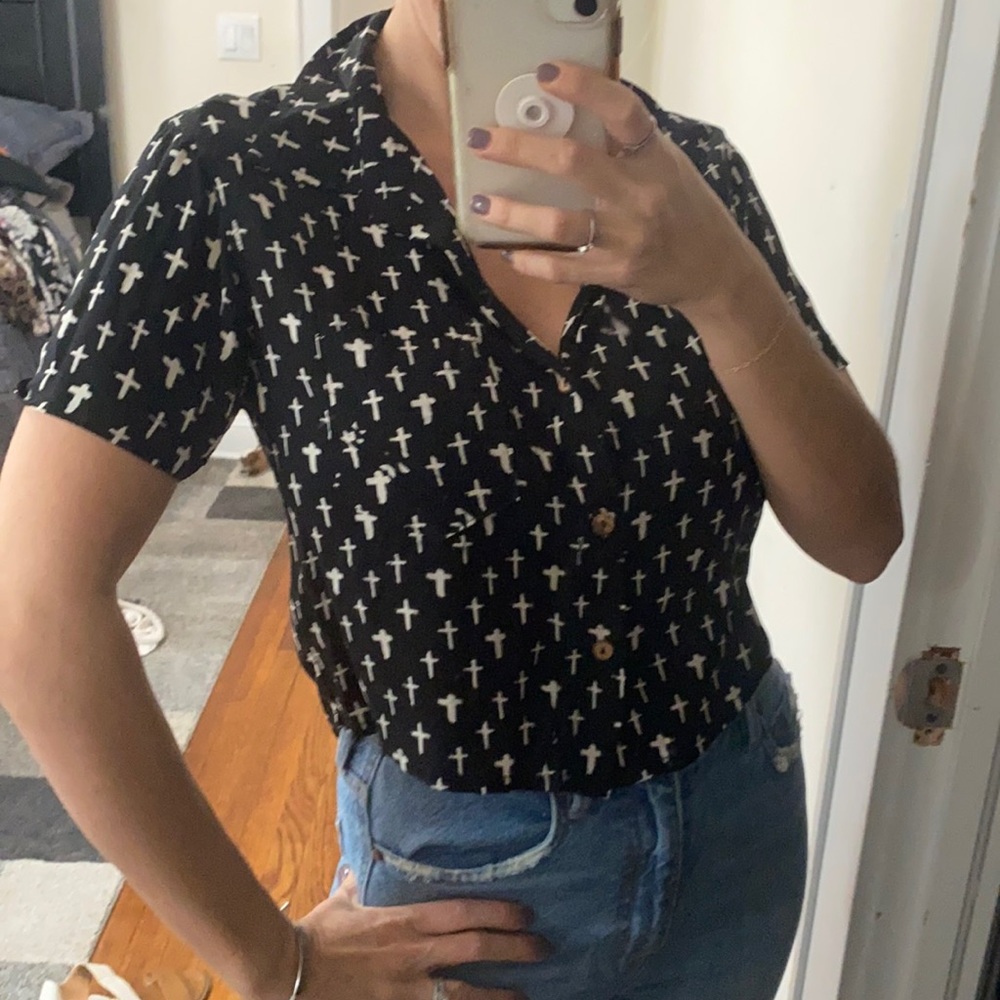 The people VS short sleeve cross shirt